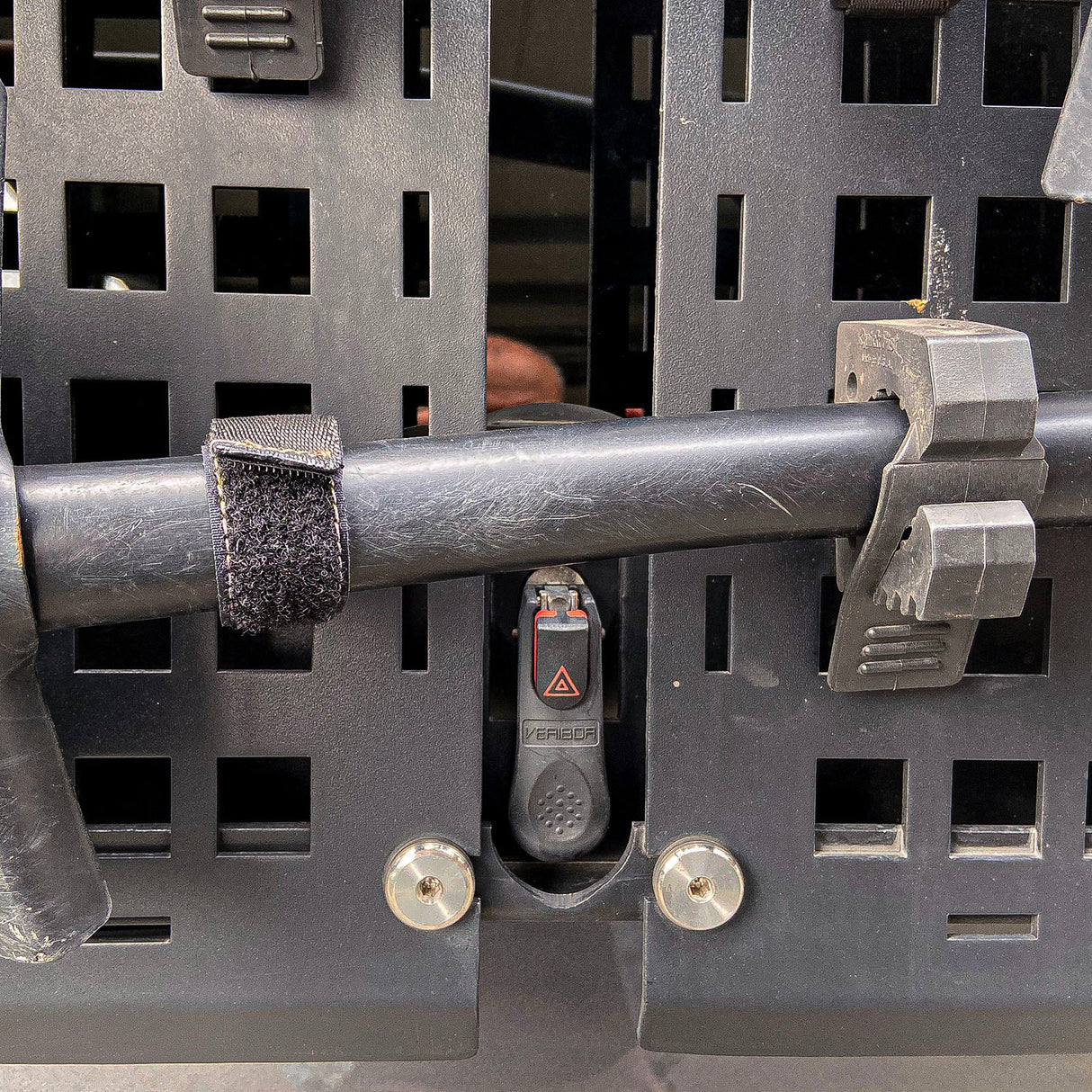 Outside Panel System 2.0 RECHTS Discovery 3 / 4