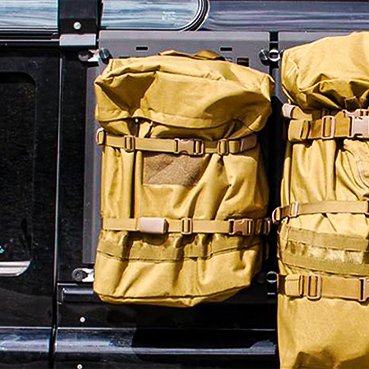 Outside Bag M