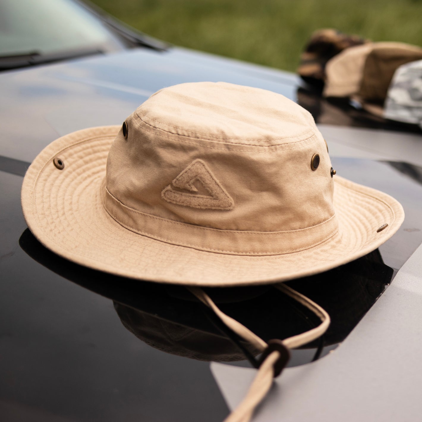 delta Hat Pebble Sand