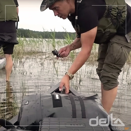 delta-BAGS auf Bootstour mit Survival Mattin