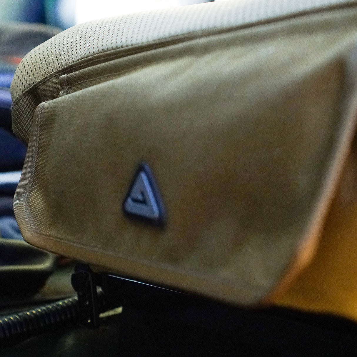 Driver Seat Cover Mercedes G (Wolf)